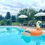 Hotel Sweet Cherry - Boutique & Tyrol 3*