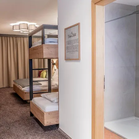 Отель Sweet Cherry - Boutique & Tyrol Инсбрук