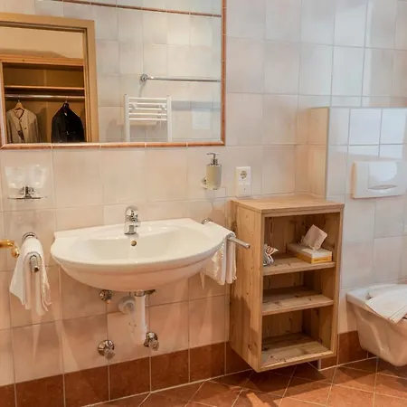 Sweet Cherry - Boutique & Tyrol Ξενοδοχείο