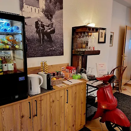 Ξενοδοχείο Sweet Cherry - Boutique & Tyrol 3*