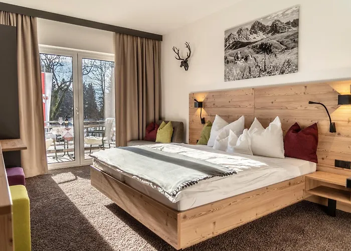 Sweet Cherry - Boutique & Tyrol Hotel 3*