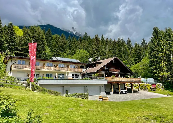 Sweet Cherry - Boutique & Tyrol 3*