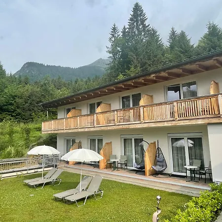 Hotell Sweet Cherry - Boutique & Tyrol